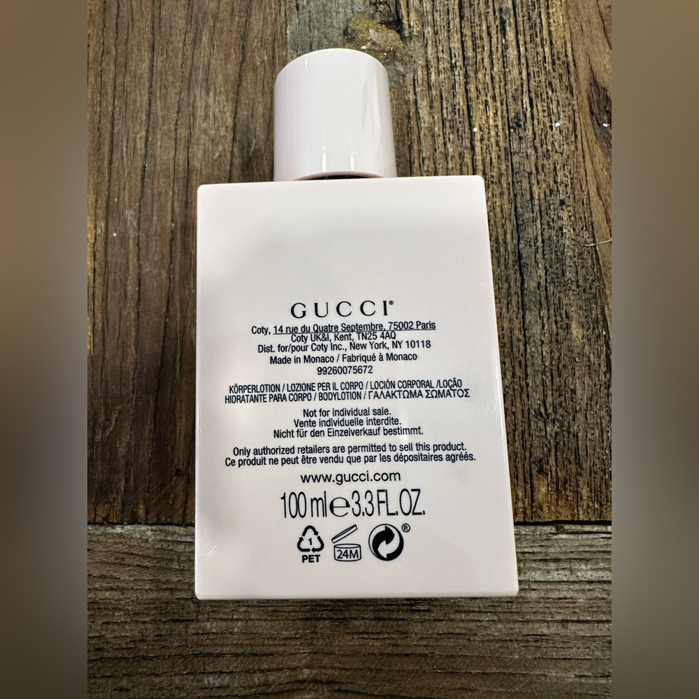 Gucci Soft Pink Perfumed Lotion - Picture 2 of 2